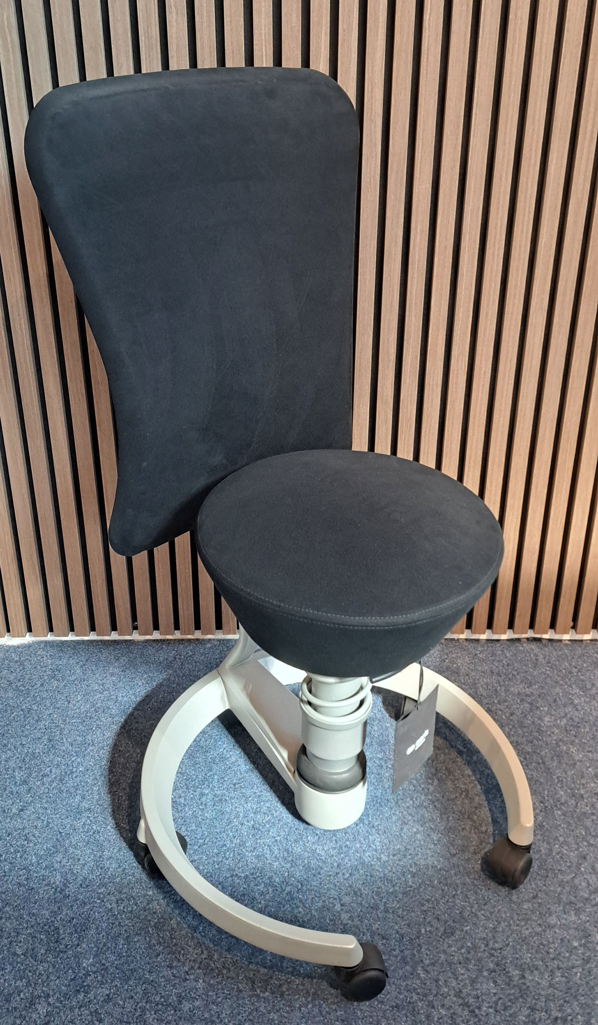 3D-Hocker Swopper mit Lehne 3D-Hocker Swopper mit Lehne