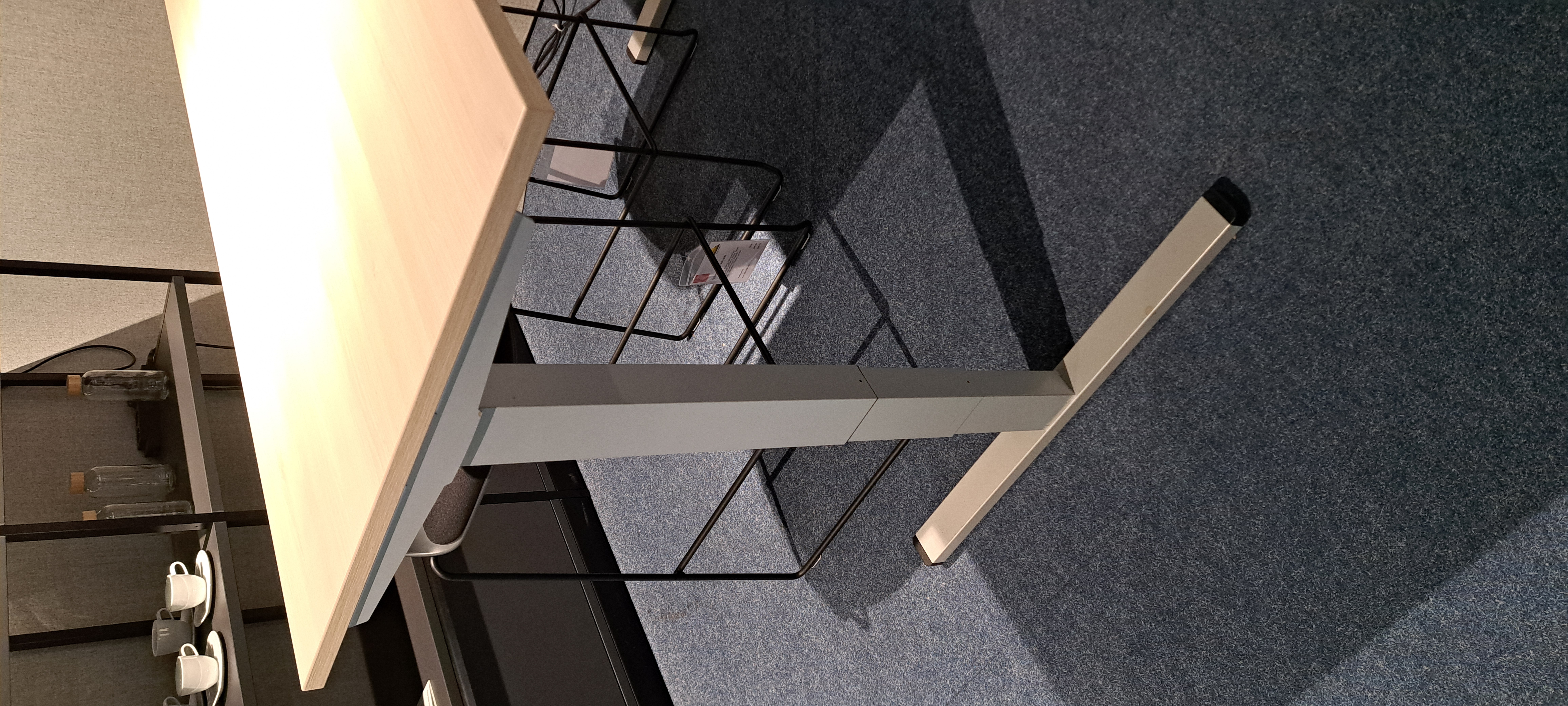 Sitz-Stehtisch Solitär